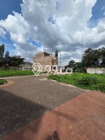 Dijual Rumah Premium dengan Fasilitas Sekitar Lengkap di Jagakarsa, Jakarta Selatan Dijual Rumah Premium dengan Fasilitas Sekitar Lengkap di Jagakarsa, Jakarta Selatan