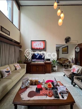 Rumah Mewah LB 450m2 Siap Huni Desain Elegan di Setiabudi, Jakarta Selatan Rumah Mewah LB 450m2 Siap Huni Desain Elegan di Setiabudi, Jakarta Selatan