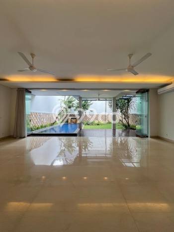 Dijual Rumah Mewah Megah Dengan View Cantik di Kemang, Jakarta Selatan Dijual Rumah Mewah Megah Dengan View Cantik di Kemang, Jakarta Selatan
