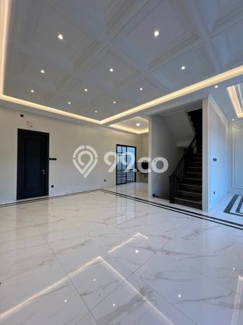 Rumah Mewah LB 300m2 Siap Huni Desain Elegan di Kebagusan, Jakarta Selatan Rumah Mewah LB 300m2 Siap Huni Desain Elegan di Kebagusan, Jakarta Selatan