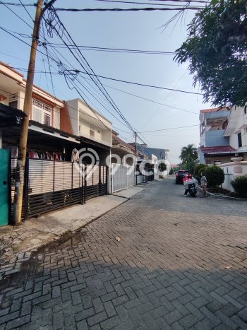 Rumah Luas Asri 3 KT Siap Pakai di Taman Palem Jakarta Barat Rumah Luas Asri 3 KT Siap Pakai di Taman Palem Jakarta Barat