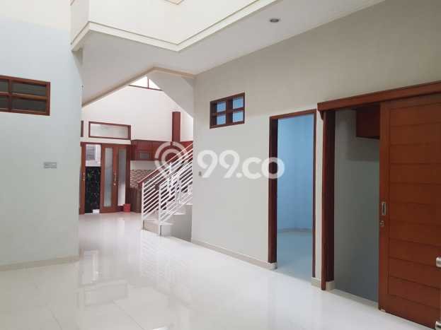 Hunian Impian Keluarga! Rumah 2 Lantai di Bandung Kota, Bandung, Luas 164m² Bangunan 180m² Hunian Impian Keluarga! Rumah 2 Lantai di Bandung Kota, Bandung, Luas 164m² Bangunan 180m²