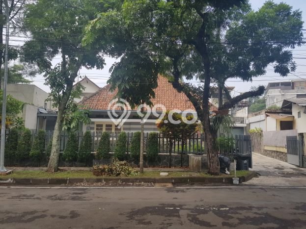 Rumah Mewah LB 240m2 Siap Pakai Desain Elegan di Bandung Kota, Bandung Rumah Mewah LB 240m2 Siap Pakai Desain Elegan di Bandung Kota, Bandung