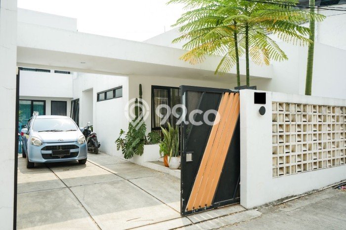 Rumah Idaman Modern! Rumah Mewah area , Bandung, LT 275m2m² LB 310m2m² Rumah Idaman Modern! Rumah Mewah area , Bandung, LT 275m2m² LB 310m2m²