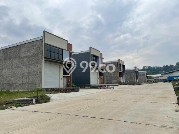 Pabrik Dijual Lokasi Stratagis di Padalarang Bandung Barat Cocok untuk Investasi Pabrik Dijual Lokasi Stratagis di Padalarang Bandung Barat Cocok untuk Investasi