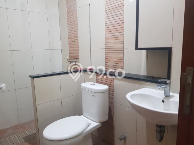 Ruko Disewa di Bandung dengan LB 1100m2 Area Komersial Ramai Ruko Disewa di Bandung dengan LB 1100m2 Area Komersial Ramai