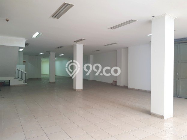 Ruko Disewa di Bandung dengan LB 1100m2 Area Komersial Ramai Ruko Disewa di Bandung dengan LB 1100m2 Area Komersial Ramai