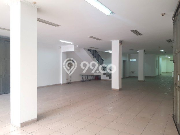 Ruko Disewa di Bandung dengan LB 1100m2 Area Komersial Ramai Ruko Disewa di Bandung dengan LB 1100m2 Area Komersial Ramai