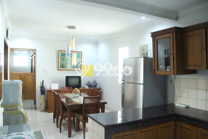Hunian Eksklusif Siap Huni LT 340m2 di Antapani, Bandung Hunian Eksklusif Siap Huni LT 340m2 di Antapani, Bandung