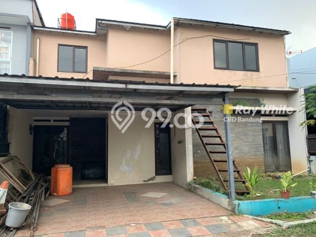 Jual Rumah Bagus Siap Huni LB 120m2 di Antapani, Bandung Jual Rumah Bagus Siap Huni LB 120m2 di Antapani, Bandung