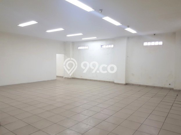 Ruko Disewa di Bandung dengan LB 1100m2 Area Komersial Ramai Ruko Disewa di Bandung dengan LB 1100m2 Area Komersial Ramai