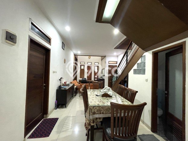 Rumah Modern Minimalis 5 KT Bisa Langsung Pindah di Antapani Rumah Modern Minimalis 5 KT Bisa Langsung Pindah di Antapani