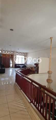 Rumah Elit Modern Siap Huni di Taman Kopo Indah Bandung Rumah Elit Modern Siap Huni di Taman Kopo Indah Bandung