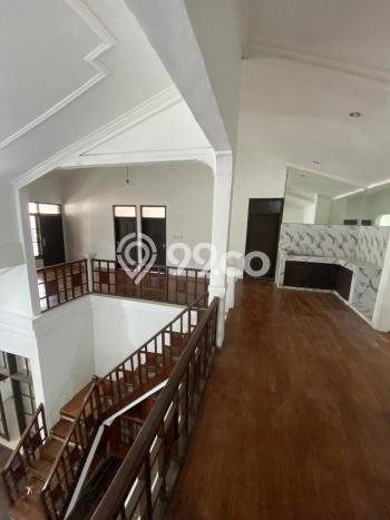 Rumah Modern Cantik 4 KT Bisa Langsung Pindah di Bojongsoang Rumah Modern Cantik 4 KT Bisa Langsung Pindah di Bojongsoang