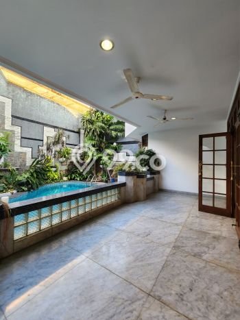 Rumah Modern Disewakan di Kebayoran Lama Jakarta Selatan Lokasi Sangat Strategis Rumah Modern Disewakan di Kebayoran Lama Jakarta Selatan Lokasi Sangat Strategis