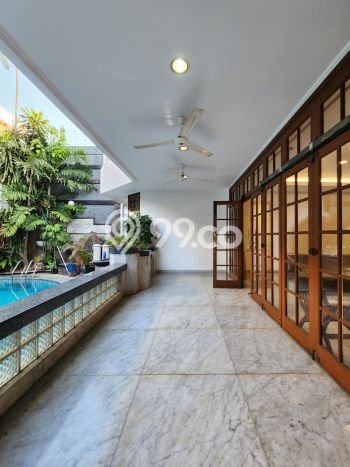 Rumah Modern Disewakan di Kebayoran Lama Jakarta Selatan Lokasi Sangat Strategis Rumah Modern Disewakan di Kebayoran Lama Jakarta Selatan Lokasi Sangat Strategis