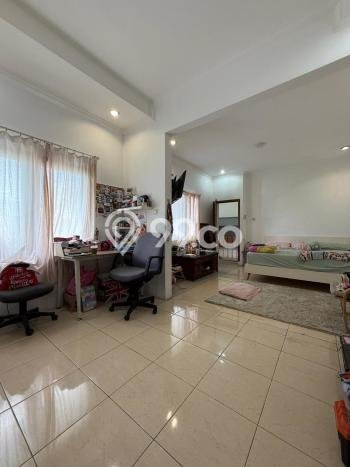 Rumah Elit Modern Tanpa Renovasi di Bintaro Jakarta Selatan Rumah Elit Modern Tanpa Renovasi di Bintaro Jakarta Selatan