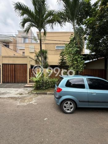 Rumah Elit Modern Tanpa Renovasi di Bintaro Jakarta Selatan Rumah Elit Modern Tanpa Renovasi di Bintaro Jakarta Selatan