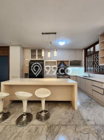 Rumah Modern Disewakan di Kebayoran Lama Jakarta Selatan Lokasi Sangat Strategis Rumah Modern Disewakan di Kebayoran Lama Jakarta Selatan Lokasi Sangat Strategis