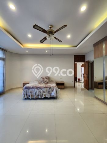 Rumah Modern Disewakan di Kebayoran Lama Jakarta Selatan Lokasi Sangat Strategis Rumah Modern Disewakan di Kebayoran Lama Jakarta Selatan Lokasi Sangat Strategis