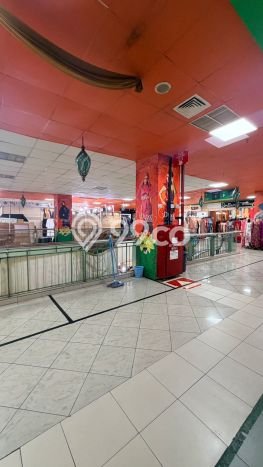 Disewakan Komersial di Kawasan Ramai Thamrin Luas 23m2 Disewakan Komersial di Kawasan Ramai Thamrin Luas 23m2