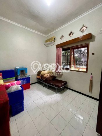 For Sale! Luxury House LT 340m2 Desain Elegan di Dieng For Sale! Luxury House LT 340m2 Desain Elegan di Dieng