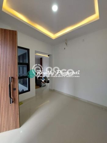 Dijual Rumah Eksklusif 2 KT di Pinang Ranti, Jakarta Timur Dijual Rumah Eksklusif 2 KT di Pinang Ranti, Jakarta Timur