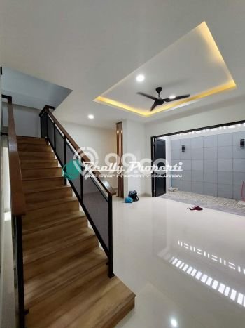 Dijual Rumah Eksklusif 2 KT di Pinang Ranti, Jakarta Timur Dijual Rumah Eksklusif 2 KT di Pinang Ranti, Jakarta Timur