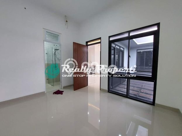 Dijual Rumah Eksklusif 2 KT di Pinang Ranti, Jakarta Timur Dijual Rumah Eksklusif 2 KT di Pinang Ranti, Jakarta Timur