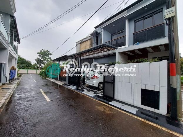 Dijual Rumah Eksklusif 2 KT di Pinang Ranti, Jakarta Timur Dijual Rumah Eksklusif 2 KT di Pinang Ranti, Jakarta Timur