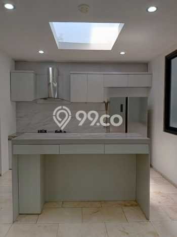 Rumah kawasan Antasari, Akses ke Pusat Kota, 4 KM, LT 300m² LB 200m² Rumah kawasan Antasari, Akses ke Pusat Kota, 4 KM, LT 300m² LB 200m²