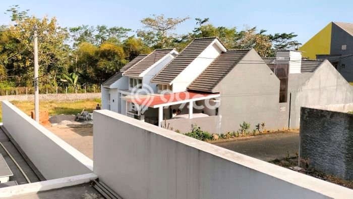 Siap Huni Hunian Elit 3 Kamar di Kepanjen Dekat ke Mana Saja Siap Huni Hunian Elit 3 Kamar di Kepanjen Dekat ke Mana Saja