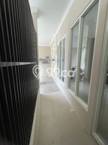 Hunian Cantik Modern Lb 160m2 di Lowokwaru, Malang Hunian Cantik Modern Lb 160m2 di Lowokwaru, Malang