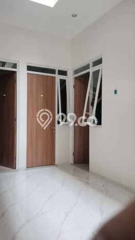 For Sale! Luxury House LT 178m2 Desain Elegan di Malang Kota For Sale! Luxury House LT 178m2 Desain Elegan di Malang Kota