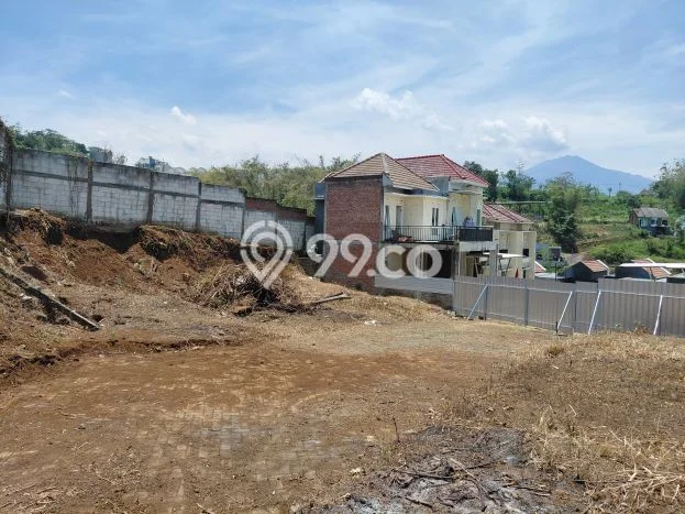 Lahan untuk Dijual Lokasi Dau, Malang Luas 818m2 SHM Lahan untuk Dijual Lokasi Dau, Malang Luas 818m2 SHM