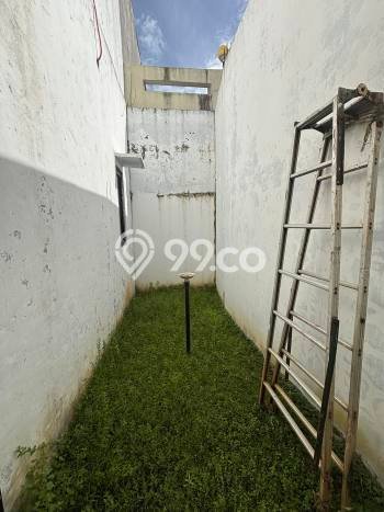 Rumah Modern 3 KT di Cirendeu Jakarta Selatan Unfurnished Rumah Modern 3 KT di Cirendeu Jakarta Selatan Unfurnished