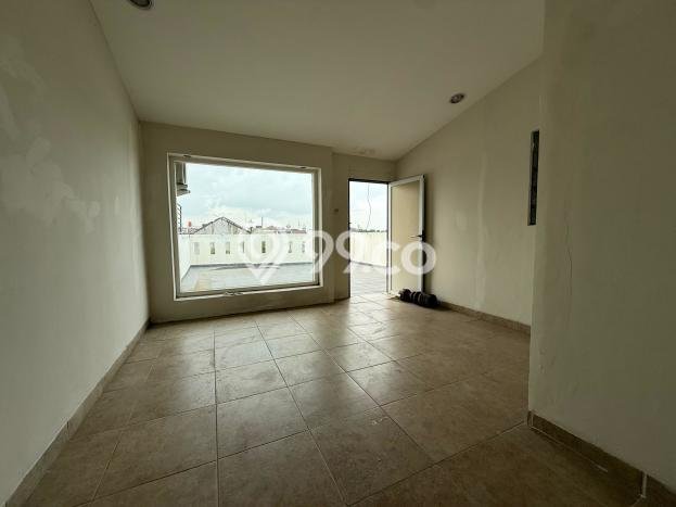 Dijual Hunian Rumah Terawat 4 Kamar di Gading Serpong, Tangerang Dijual Hunian Rumah Terawat 4 Kamar di Gading Serpong, Tangerang