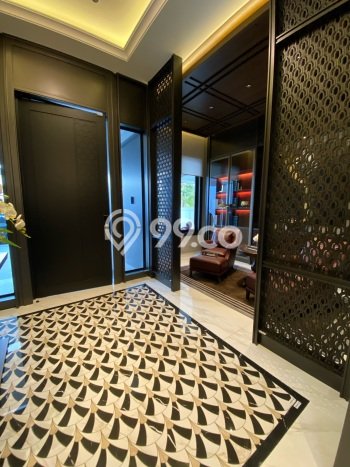 Rumah Luxury Modern Tanpa Renovasi di Gading Serpong Tangerang Rumah Luxury Modern Tanpa Renovasi di Gading Serpong Tangerang