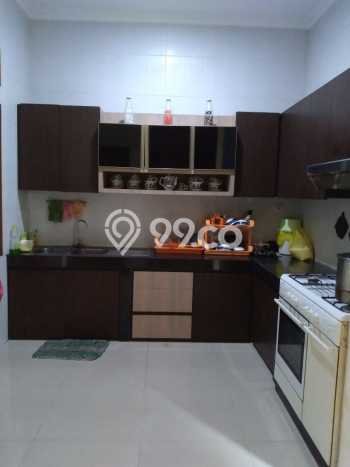 Rumah 5 Kamar Tidur Desain Minimalis di Cimahi Utara, Dekat Pusat Kota, Cimahi Rumah 5 Kamar Tidur Desain Minimalis di Cimahi Utara, Dekat Pusat Kota, Cimahi