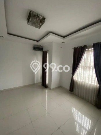 Rumah 5 Kamar Tidur Akses Strategis di Cimahi Utara, Dekat Fasilitas Umum, Cimahi Rumah 5 Kamar Tidur Akses Strategis di Cimahi Utara, Dekat Fasilitas Umum, Cimahi