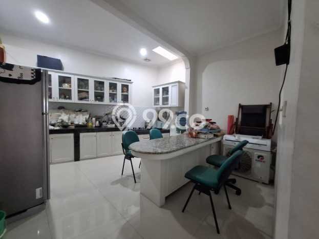 SIAP HUNI! Rumah Strategis di Cimahi Utara, LT 105m2m² Bangunan 100m2m² SIAP HUNI! Rumah Strategis di Cimahi Utara, LT 105m2m² Bangunan 100m2m²