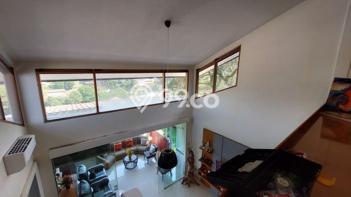 Hunian Eksklusif Siap Huni LT 495m2 di Cidadap, Bandung Hunian Eksklusif Siap Huni LT 495m2 di Cidadap, Bandung