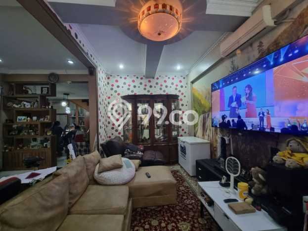NEW LISTING! Rumah Strategis area Cinambo, LT 142m² Bangunan 300m² NEW LISTING! Rumah Strategis area Cinambo, LT 142m² Bangunan 300m²