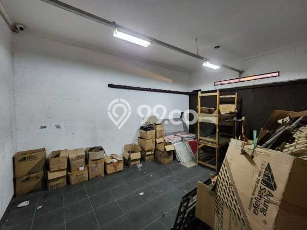 Lokasi Strategis! Dijual Gudang Bisnis di Andir, Bandung Kondisi Bagus Lokasi Strategis! Dijual Gudang Bisnis di Andir, Bandung Kondisi Bagus