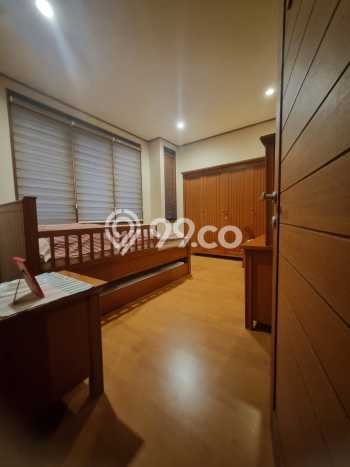 Rumah Mewah LB 400m2 Siap Pakai Desain Elegan di Bandung Kota, Bandung Rumah Mewah LB 400m2 Siap Pakai Desain Elegan di Bandung Kota, Bandung