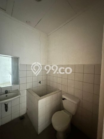 LOKASI PREMIUM! Ruko di Cicendo, Luas 180m2m², Jalan Strategis LOKASI PREMIUM! Ruko di Cicendo, Luas 180m2m², Jalan Strategis