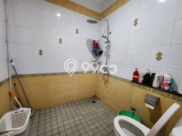 For Sale! Premium House LT 300m2 Desain Elegan di Singgasana For Sale! Premium House LT 300m2 Desain Elegan di Singgasana