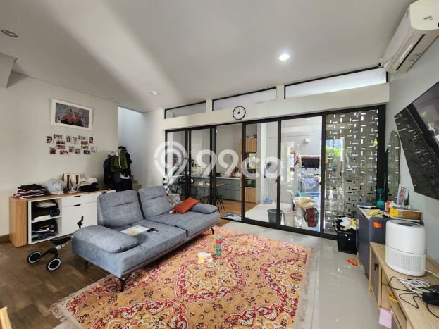 Rumah Elit LB 104m2 Siap Pakai Desain Elegan di Gede Bage, Bandung Rumah Elit LB 104m2 Siap Pakai Desain Elegan di Gede Bage, Bandung