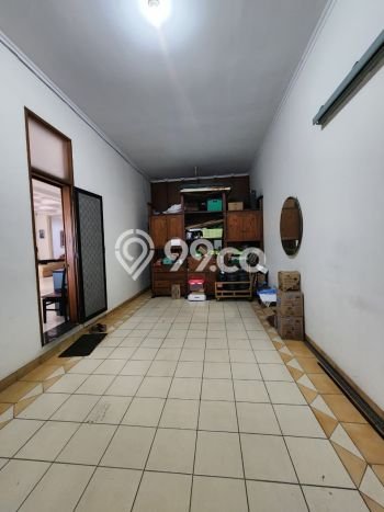 For Sale! Premium House LT 300m2 Desain Elegan di Singgasana For Sale! Premium House LT 300m2 Desain Elegan di Singgasana
