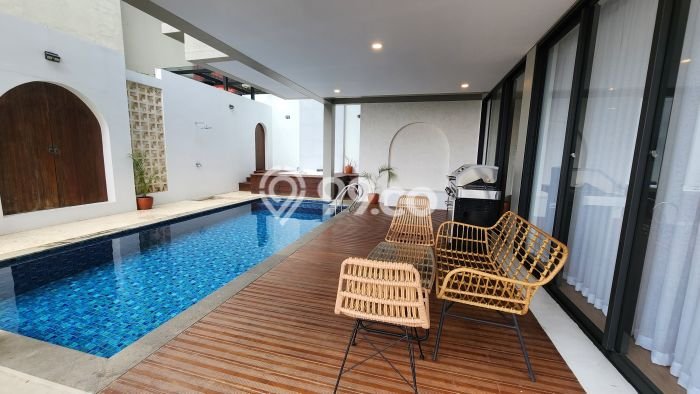 Ready to Use! Premium House LT 395m2 Desain Elegan di Dago Pakar Ready to Use! Premium House LT 395m2 Desain Elegan di Dago Pakar
